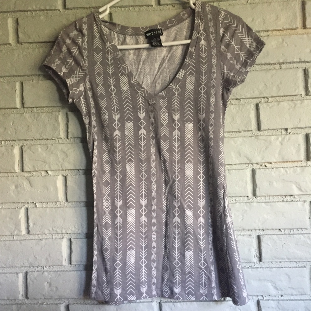 Gray t-shirt